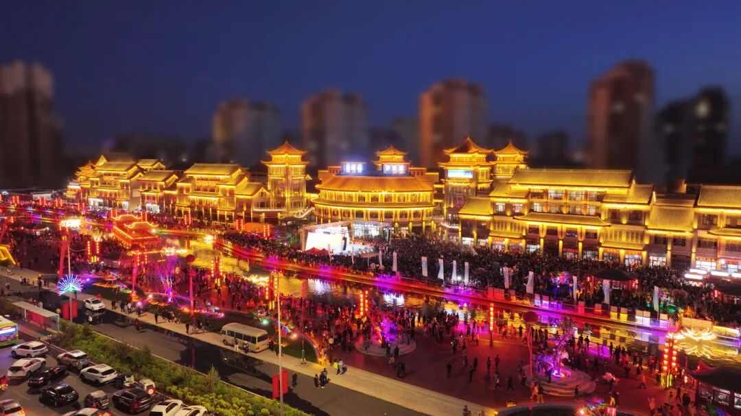 黄河湾步行街1（副本）.jpg